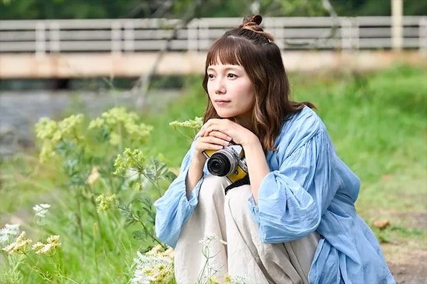 『ちょっとだけエスパー』に出演する宮﨑あおいさんが写る場面写真