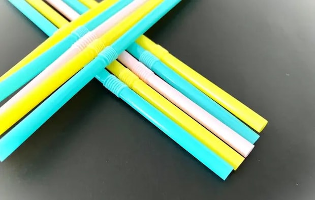 カラフルなストロー