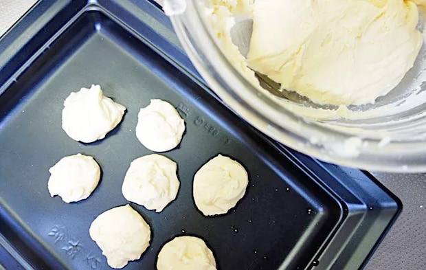 『しらたま団子』を作る写真（撮影：エニママ）