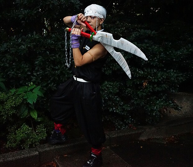 宇髄天元のコスプレの写真（撮影：grape編集部）