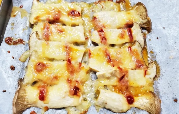 『エリンギピザ』の完成写真（撮影：エニママ）