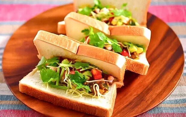 食パンカレータコスの写真（撮影：小泉明代）