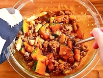 カボチャとカレールウをレンチンして…　管理栄養士が試して驚いた！ハウス食品の『時短ワザ』