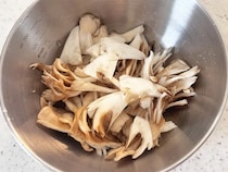 子供が「もう1つ！」と言ったマイタケ　食感がたまらないレシピに「弁当にぴったり」