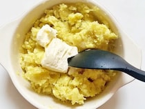 混ぜてレンチンするだけ！　サツマイモで作った『バター』に「家族が大喜び」