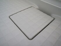 ウタマロクリーナーで排水口を洗うと？　仕上がりに「驚き」「リピ決定」【排水口掃除術4選】