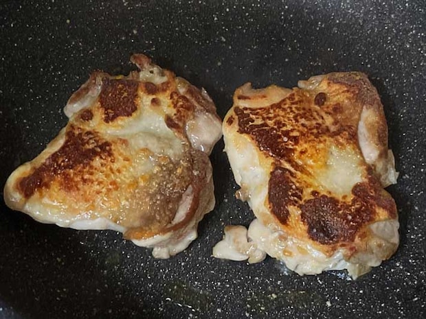 鶏モモ肉（撮影：grape編集部）