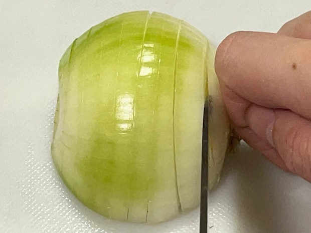 みじん切りの『失敗率』が激減 タマネギの切り方に「不器用でもできた!」「大満足」