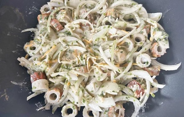 『ちくわのチヂミ』を作る写真（撮影：エニママ）