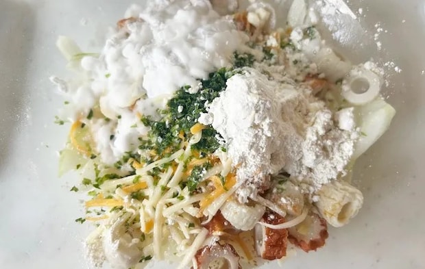 『ちくわのチヂミ』を作る写真（撮影：エニママ）