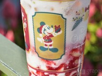 【クリスマス限定】ディズニーの苺ミルクが甘すぎず最高！　リピーターも続出するほどウマい
