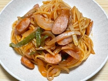 疲れた平日でもすぐに『パスタ』が食べられる！　「まるで喫茶店の味」なナポリタンを作ったアイテムは…