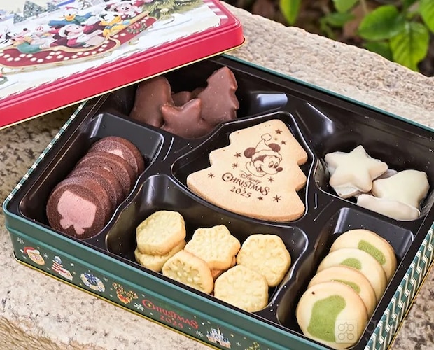 クリスマス限定のディズニー土産（撮影：grape編集部）