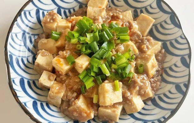 『ボウル1つで作れる麻婆豆腐』の完成写真（撮影：エニママ）