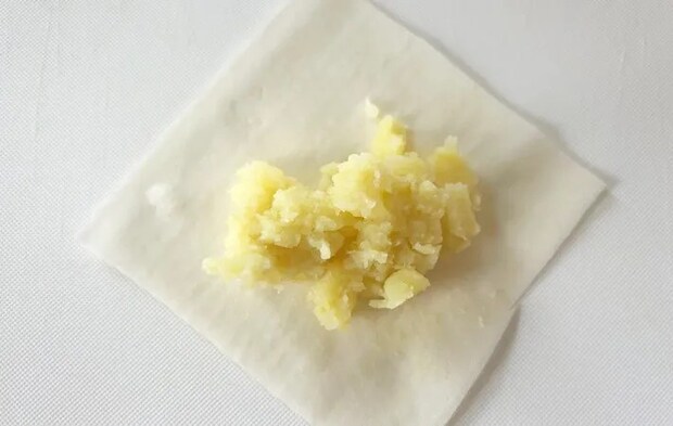 『春巻きスイートポテト』を作る写真（撮影：エニママ）