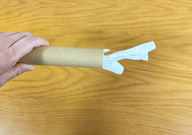 アルミホイルの芯の活用シーン（撮影：grape編集部）