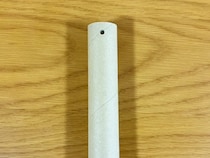 捨てないでよかった！　アルミホイルの芯に穴を開けると…「めっちゃ便利」【収納技】