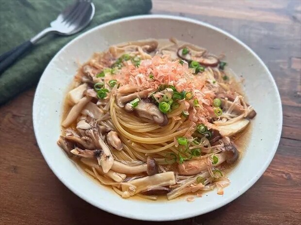 『たっぷりきのこの和風スープパスタ』の写真