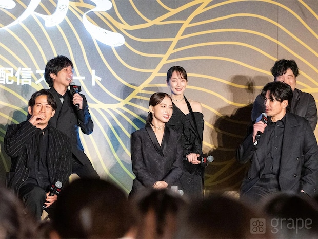 【全文レポート】岡田准一、まぶた切れても撮影続行! 『イクサガミ』の舞台裏がすごすぎた…!