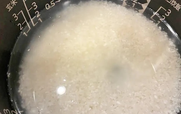 『海苔の炊き込みごはん』を作る写真（撮影：エニママ）