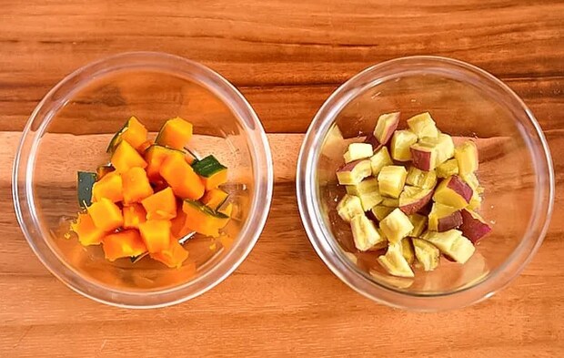 50gずつ用意したカボチャとサツマイモの写真（撮影：小泉明代）