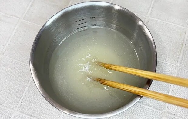 『鶏がら水餃子』を作る写真（撮影：キジカク）