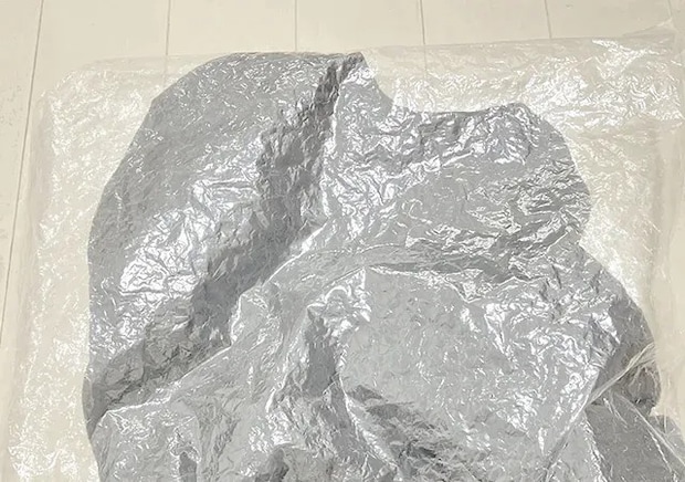 圧縮袋、Tシャツ（撮影：grape編集部）