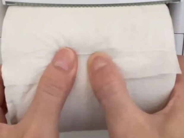 トイレットペーパーをこすってみて！　意外と知らない事実に「目からウロコ」
