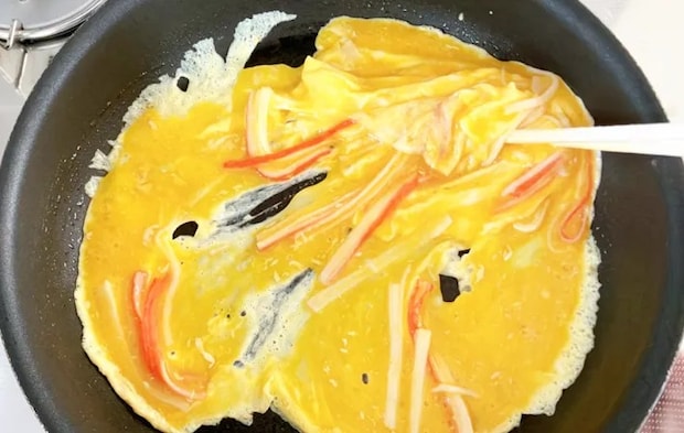 『カンタン天津飯』を作る写真（撮影：エニママ）