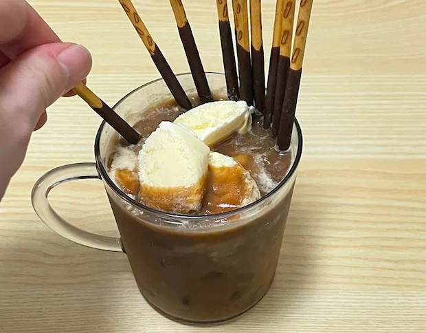 『ポッキー』を挿す写真（撮影：grape編集部）