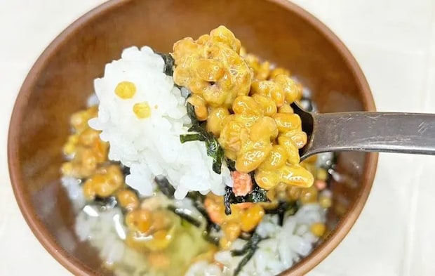 『納豆ご飯茶漬け』の完成写真（撮影：キジカク）