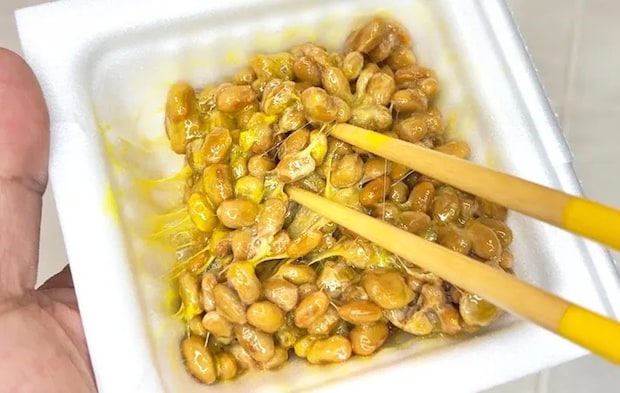 『納豆ご飯茶漬け』を作る写真（撮影：キジカク）