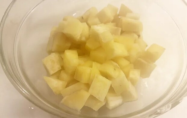 『鬼まんじゅう』を作る写真（撮影：エニママ）