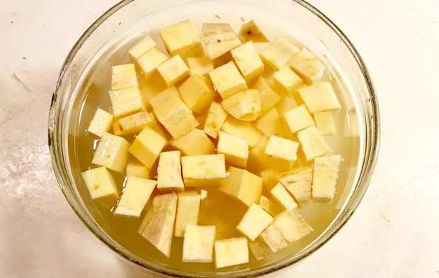 『鬼まんじゅう』を作る写真（撮影：エニママ）