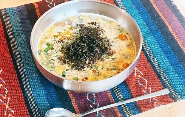 『冷凍チャーハンでクッパ』の完成写真（撮影：キジカク）