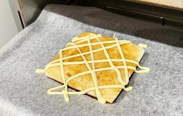 『はんぺんのマヨネーズ焼き』を作る写真（撮影：キジカク）