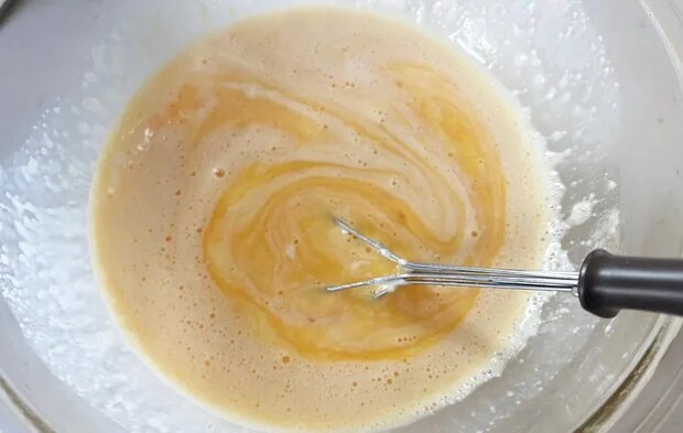 『炊飯器でプリン』を作る写真（撮影：エニママ）