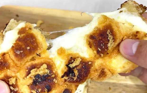 『焼きチーズメロンパン』の完成写真（撮影：キジカク）