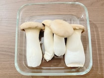 エリンギはこう食べる！　レンチン5分で完成の“超簡単おかず”レシピ