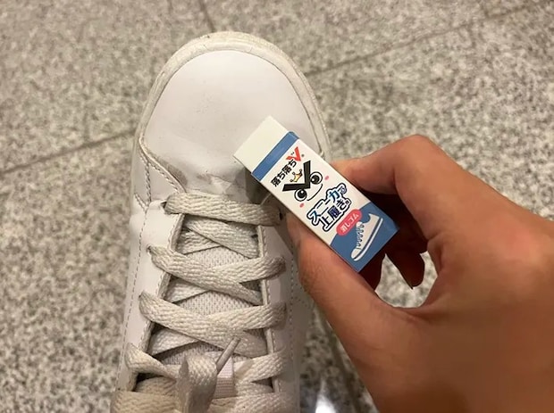 スニーカー消しゴムの写真（撮影：grape編集部）