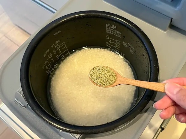 昆布茶おにぎりの写真（撮影：grape編集部）