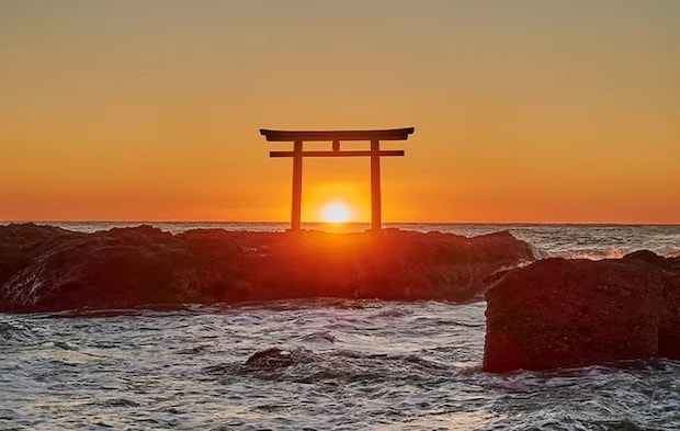 日の出イメージ写真