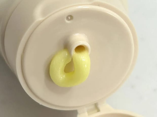 残り少ないチューブ、どう絞り出す？　出し方で分かる本性に「図星だ」