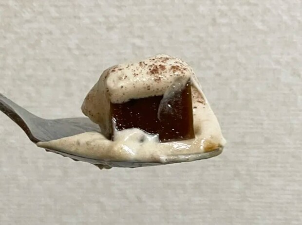 『もっちりカフェラテわらび』の写真（撮影：grape編集部）