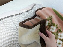 しまっていた布団、そのまま使う？干してから使う？　企業に聞いた『おすすめ』は…【布団の手入れ】