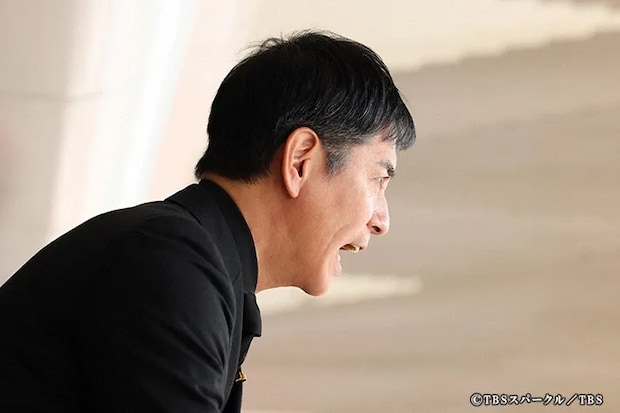 『ザ・ロイヤルファミリー』に出演する沢村一樹さんが写る場面写真