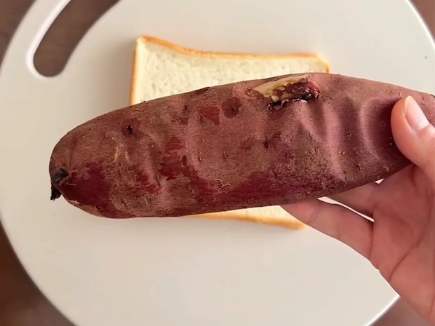 まるでスイートポテトみたい! 挟んで焼くだけの『焼き芋サンド』が至福の味【焼き芋レシピ】