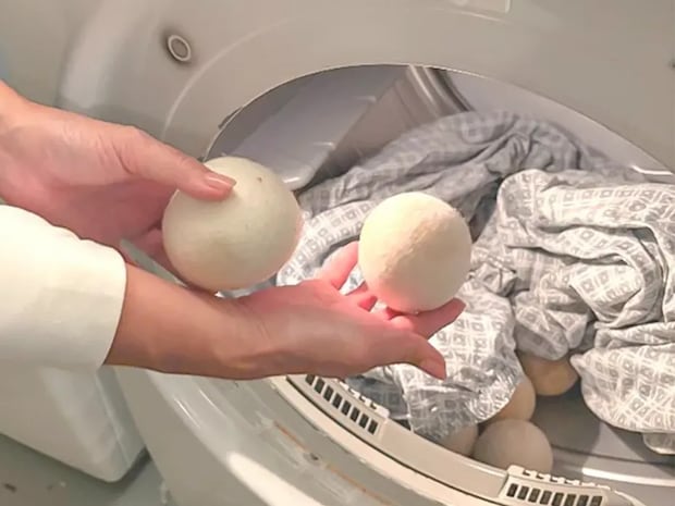 乾燥機にポンと入れるだけ 『神アイテム』で洗濯がもっとラクになる!