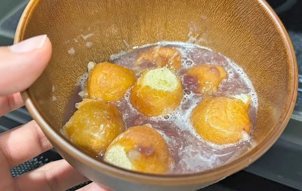 『ポン・デ・リングあずきバーぜんざい』の完成写真（撮影：キジカク）