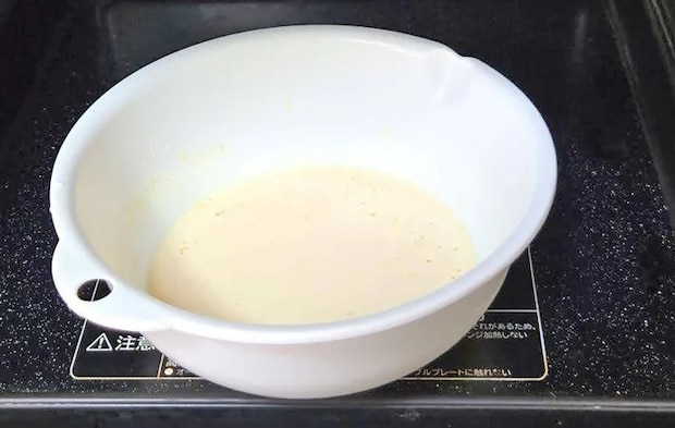 『ホットケーキミックスでシュークリーム』を作る写真（撮影：キジカク）